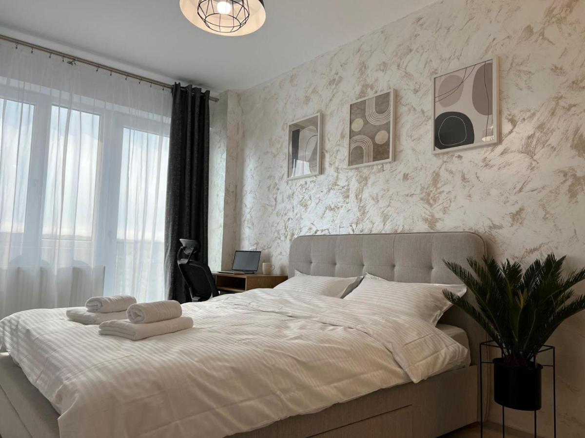 Lazar Towers Studios & Apartments Near Palas Iasi Luaran gambar