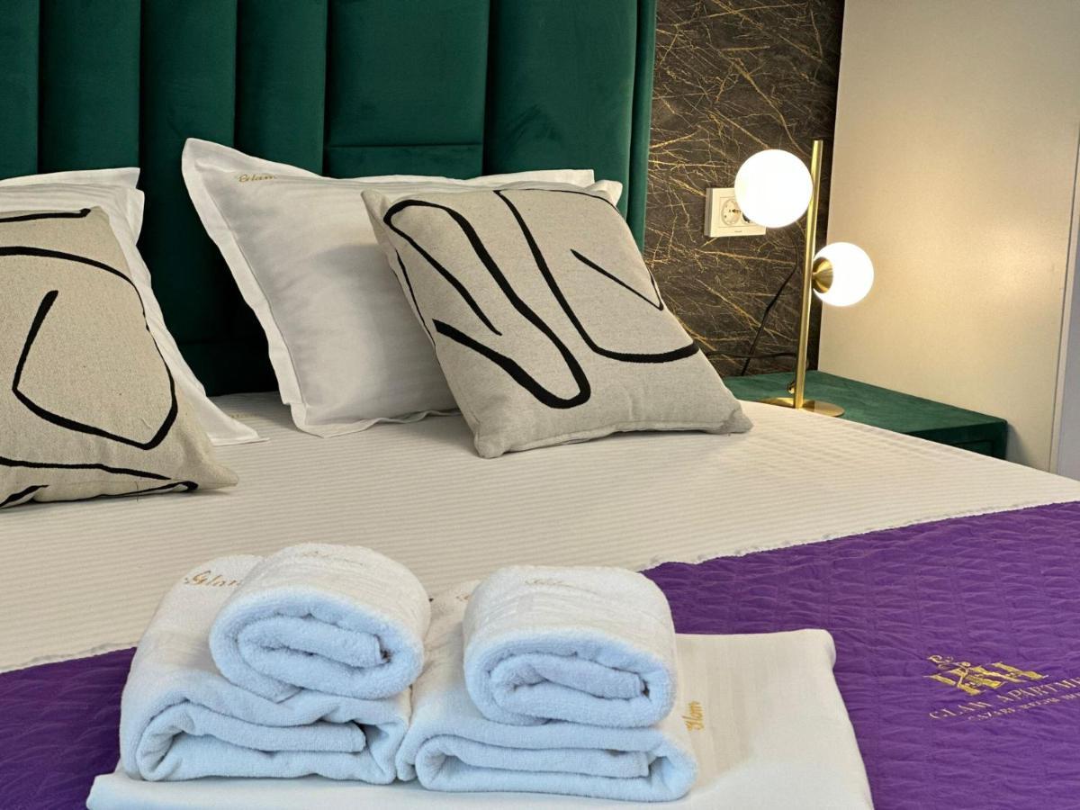 Lazar Towers Studios & Apartments Near Palas Iasi Luaran gambar