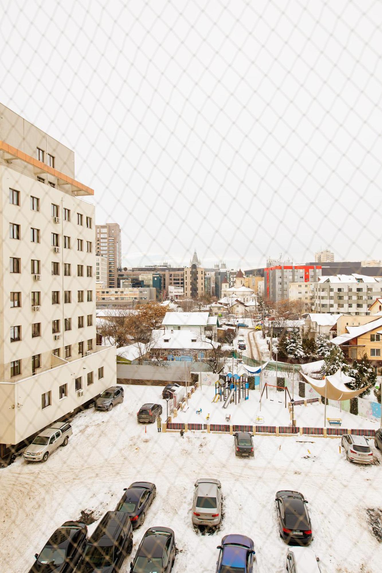Lazar Towers Studios & Apartments Near Palas Iasi Luaran gambar