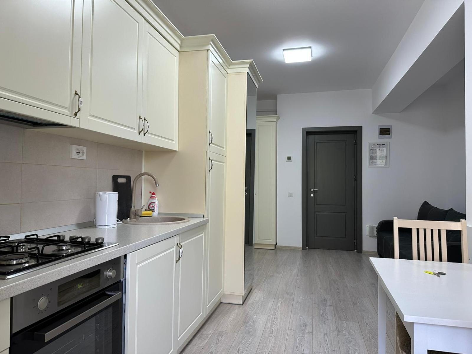 Lazar Towers Studios & Apartments Near Palas Iasi Luaran gambar
