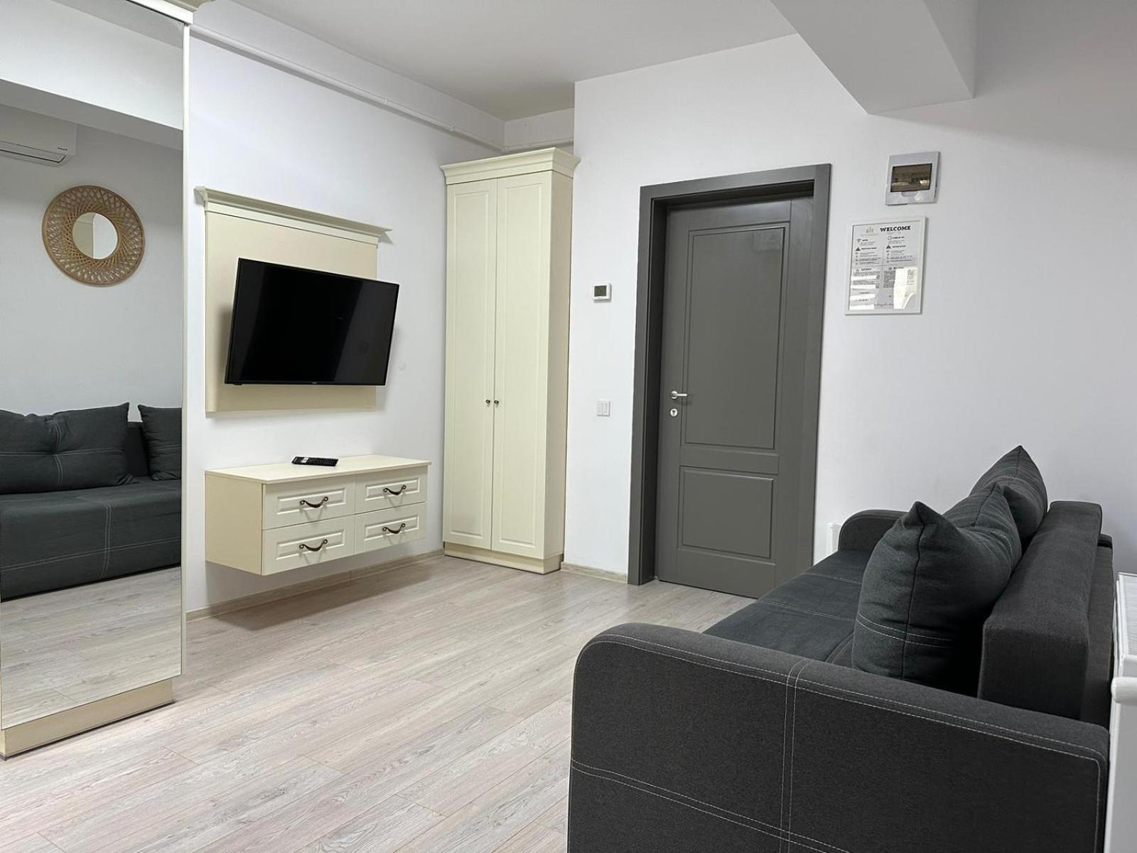 Lazar Towers Studios & Apartments Near Palas Iasi Luaran gambar